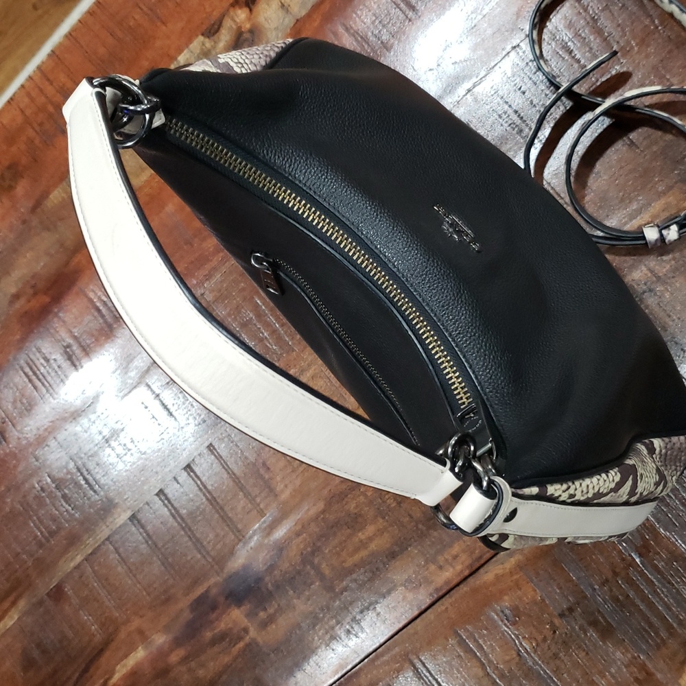Coach Black Snake Skin Style Bag - Picture 3 of 12